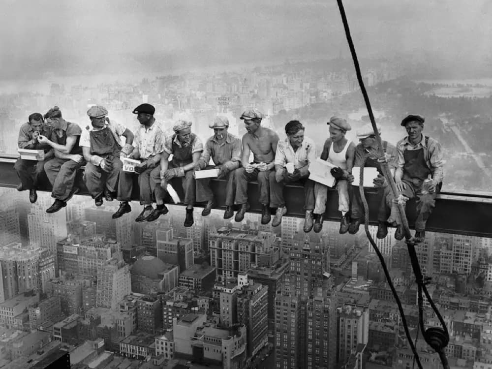 Lunch atop a Skyscraper